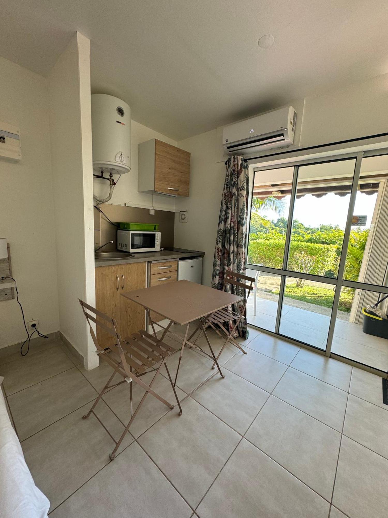 Appartement A La Marina Residence Hotel Village Soleil Le Gosier Le Gosier  Eksteriør billede