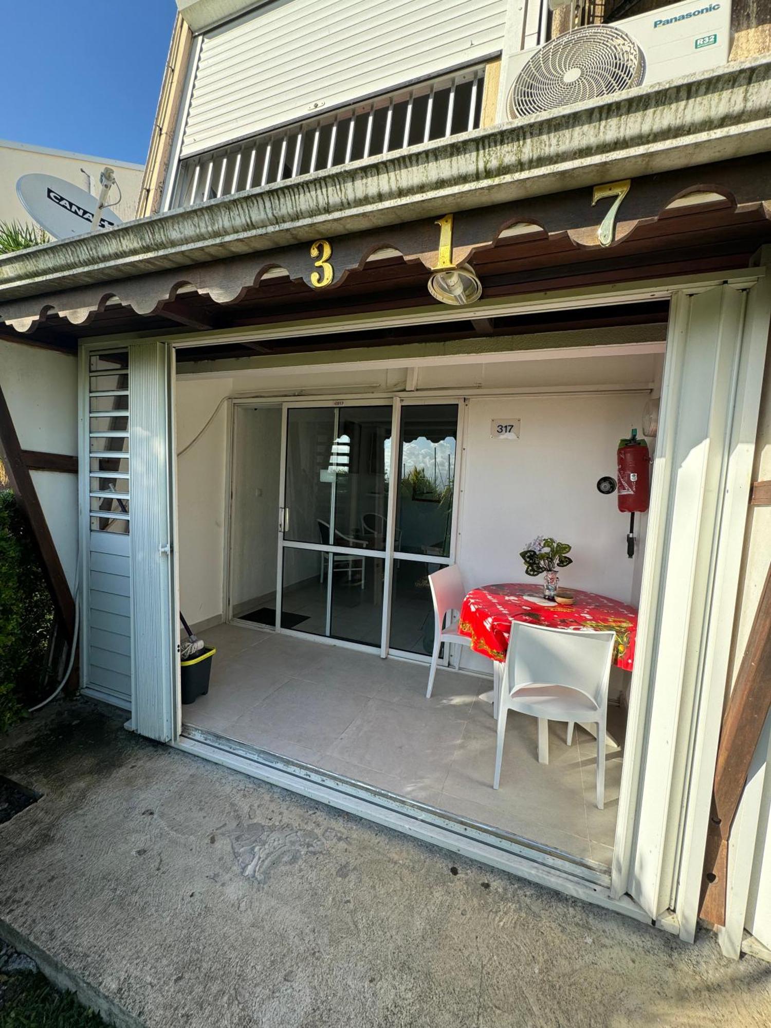 Appartement A La Marina Residence Hotel Village Soleil Le Gosier Le Gosier  Eksteriør billede